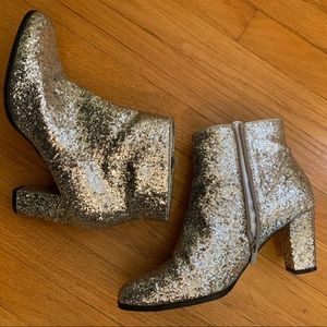 IMPO Silver Glitter Ankle Boot 9